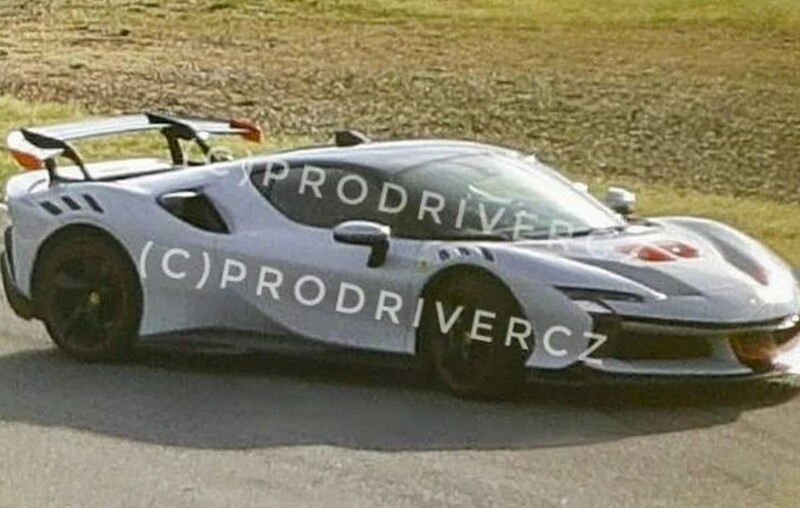 فراری SF90 Stradale